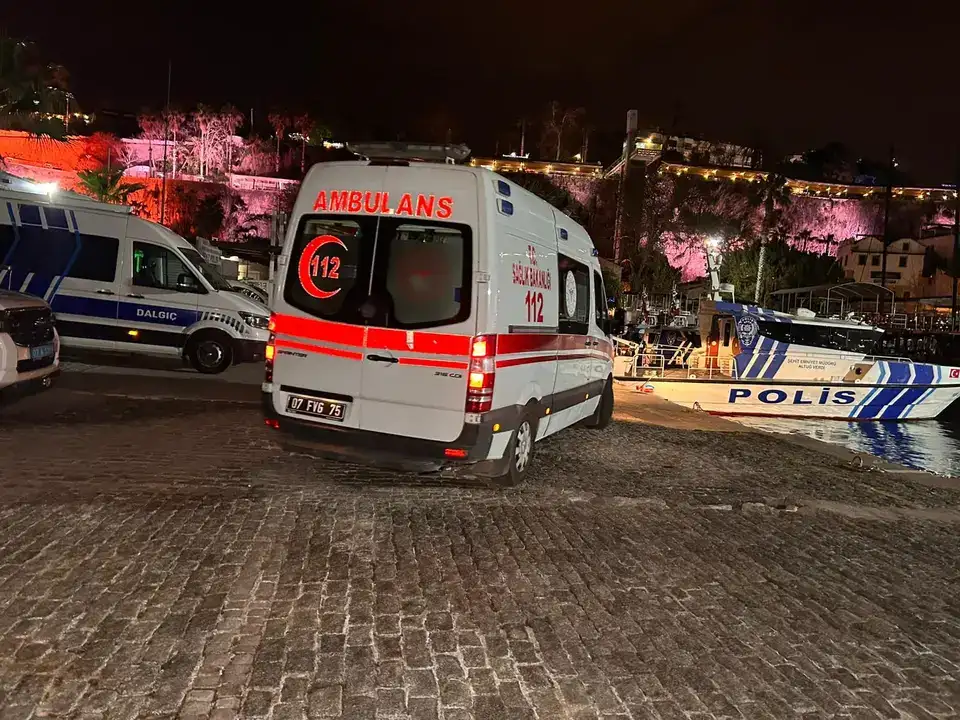 Antalya Falezlerde Genç Kadının Korkunç Sonu! 3